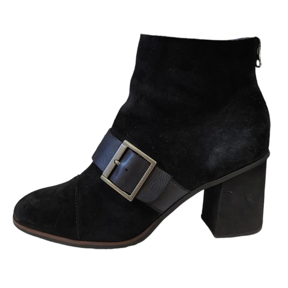 Kork Ease Black Suede Square Toe Buckle Ankle Heels Booties Women's Size 9.5 - Picture 11 of 11